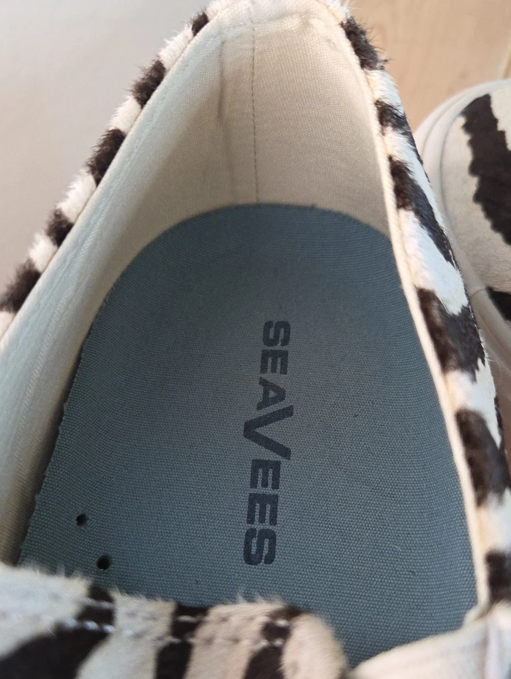 SeaVees Womans EUC Sz9.5 Zebra-Print Slip-On Sneakers in Black & White Platform